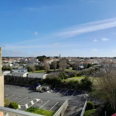 Proche Avec Balcon, Petit Garage Et Animaux Admis - Fr-1-324-561 *